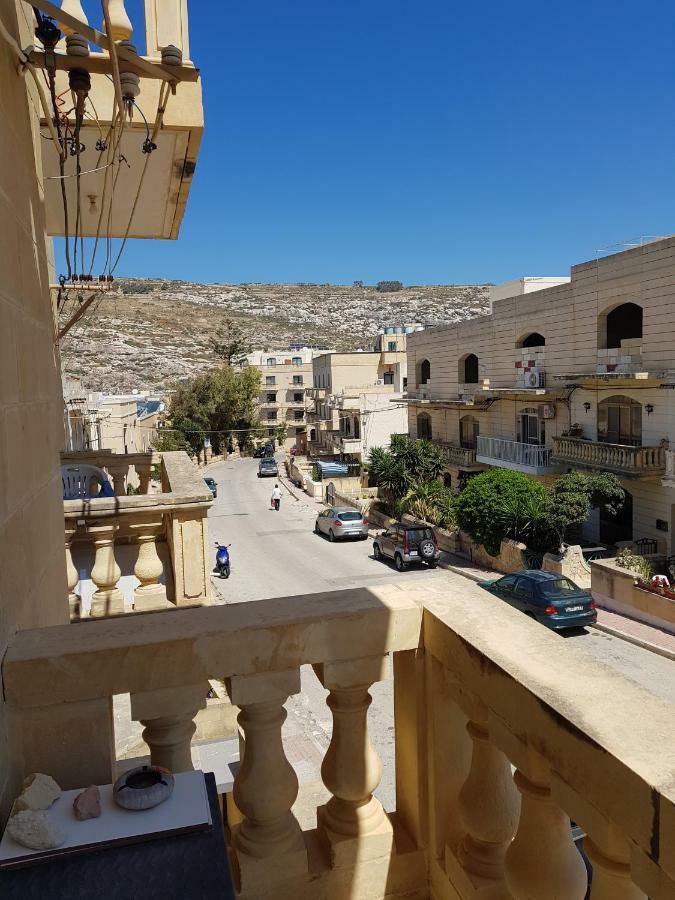 Palm Court Xlendi